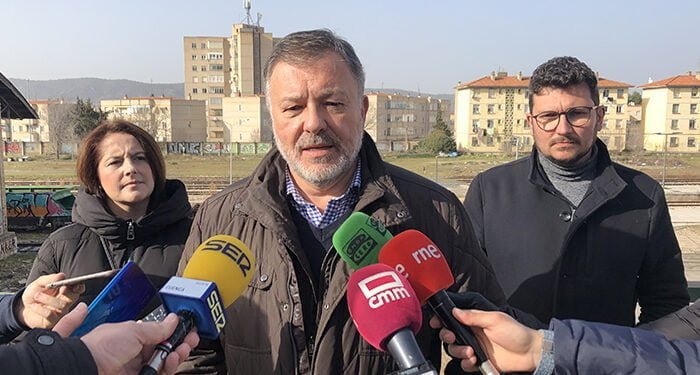 Dolz aplaude que se haya dado “un paso más” en la integración urbana de los terrenos ferroviarios 1 Dolz aplaude que se haya dado “un paso más” en la integración urbana de los terrenos ferroviarios