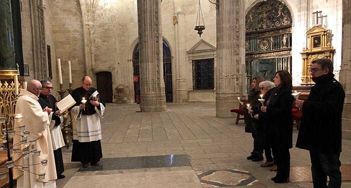 El Ayuntamiento de Cuenca cumple con el voto a la Candelaria durante la función religiosa en la Catedral 1 El Ayuntamiento de Cuenca cumple con el voto a la Candelaria durante la función religiosa en la Catedral