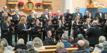 El Coro del Conservatorio de Cuenca participa en Belmonte en la presentación del cartel de la Semana Santa 2023