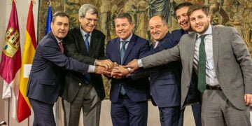 El Gobierno de Castilla-La Mancha suma al Puerto de Valencia al desarrollo de la plataforma logística de Albacete