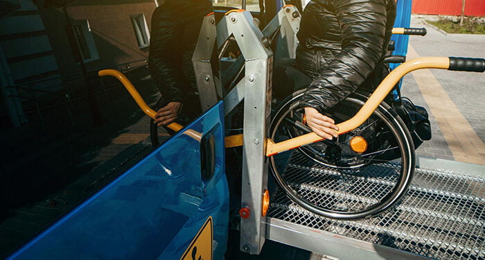 El Gobierno regional convoca las ayudas al transporte y comedores en centros concertados de Educación Especial por un importe de 850.000 euros