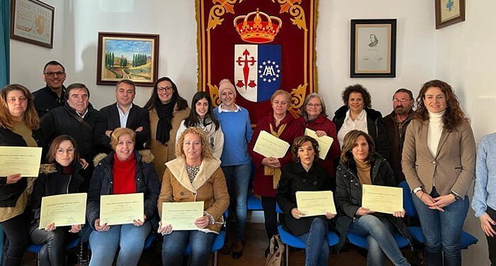 El Gobierno regional destina alrededor de 100.000 a la contratación de diez personas en Horcajo de Santiago para mejorar y adecuar los accesos a dos ermitas 1 El Gobierno regional destina alrededor de 100.000 a la contratación de diez personas en Horcajo de Santiago para mejorar y adecuar los accesos a dos ermitas