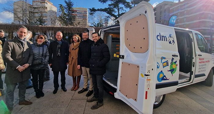 El Gobierno regional impulsa su modelo de economía circular con 120 actividades en municipios para mejorar la gestión de los residuos eléctricos y electrónicos