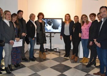 El Gobierno regional pone en marcha la IV edición de la muestra ´Despiertas. Mujeres, Arte e Identidad´ que recorrerá 12 municipios de la provincia de Cuenca El Gobierno regional pone en marcha la IV edición de la muestra ´Despiertas. Mujeres, Arte e Identidad´ que recorrerá 12 municipios de la provincia de Cuenca