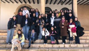 El IES Cañada de la Encina de Iniesta recibe la visita de alumnos portugueses