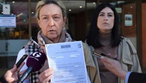 El PP alerta del incremento de un 60% de las listas de espera sanitarias durante los años de gestión socialista de Page en la región y Rojo en la ciudad