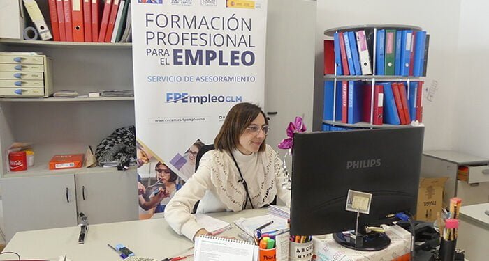 FPEmpleoCLM vuelve a advertir de estafas telefónicas relacionadas con la formación 1 FPEmpleoCLM vuelve a advertir de estafas telefónicas relacionadas con la formación