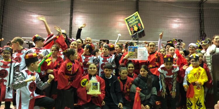 El desfile de Carnaval supera las expectativas de participación con más de un millar de personas y se consolida entre los conquenses 1 El desfile de Carnaval supera las expectativas de participación con más de un millar de personas y se consolida entre los conquenses