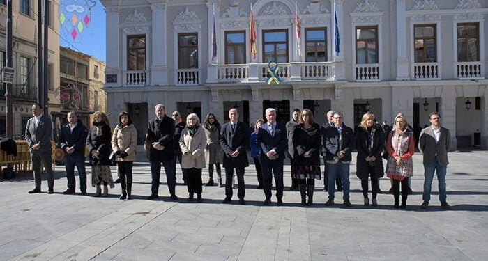 Guadalajara guarda cinco minutos de silencio en apoyo al pueblo de Ucrania, cuando se cumple un año de la invasión rusa
