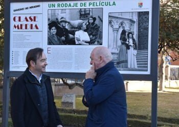La Diputación de Cuenca inaugura la segunda parte de la exposición dedicada a la serie de televisión Clase Media