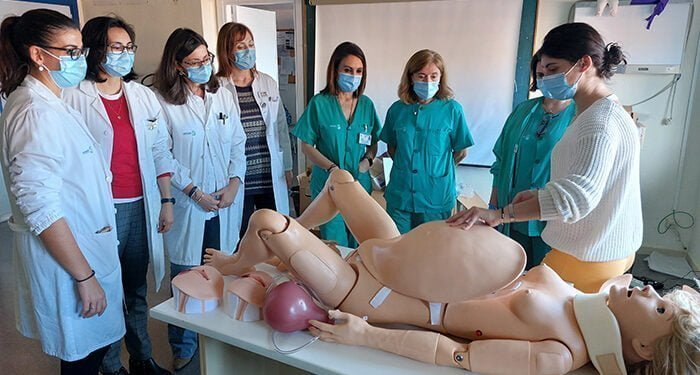La formación sanitaria da un paso más en Guadalajara con la compra de un moderno simulador de partos