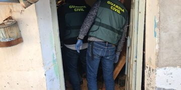 La Guardia Civil detiene a dos personas como supuestos autores de varios robos y hurtos en vehículos en Las Pedroñeras