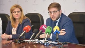 La Junta pone en marcha el servicio de autobús que conecta Cuenca con Utiel