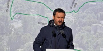 La Junta promueve la implantación de Zonas de Bajas Emisiones en las grandes ciudades de la región para mitigar los efectos del cambio climático