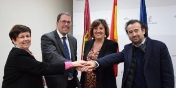 La Junta y la EOI refuerzan su alianza con un nuevo convenio para poner en marcha ocho nuevos coworking en la región