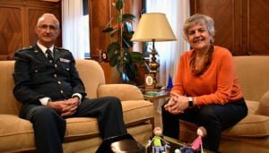 La subdelegada del Gobierno en Cuenca despide al comandante Francisco Javier Ciudad con motivo de su paso a la jubilación