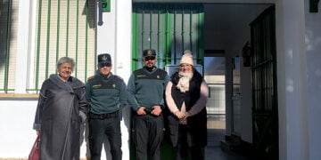 La subdelegada del Gobierno en Cuenca visita los puestos de la Guardia Civil de Belmonte y Talayuelas