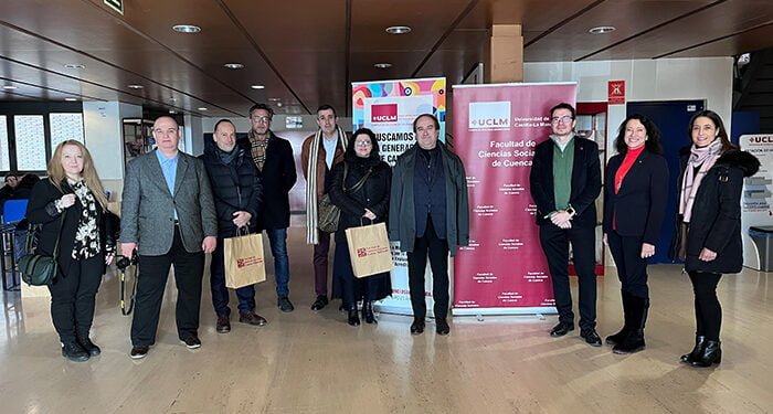 La UCLM avanza en el diseño del Máster de Excelencia en Gestión Sostenible de Empresas Turísticas 1 La UCLM avanza en el diseño del Máster de Excelencia en Gestión Sostenible de Empresas Turísticas