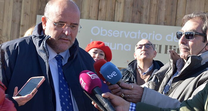 Martínez Guijarro rechaza enfrentamientos territoriales por el agua al afirmar que “solo defendemos los intereses de Castilla-La Mancha” 1 Martínez Guijarro rechaza enfrentamientos territoriales por el agua al afirmar que “solo defendemos los intereses de Castilla-La Mancha”