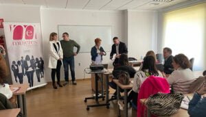 Más de veinte personas asisten en San Clemente a la jornada de AMEP sobre la ayudas a empresas en el mundo rural