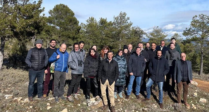 Miembros de la empresa Toroverde y responsables políticos de Cuenca visitan los terrenos donde irá el parque de turismo activo 1 Miembros de la empresa Toroverde y responsables políticos de Cuenca visitan los terrenos donde irá el parque de turismo activo