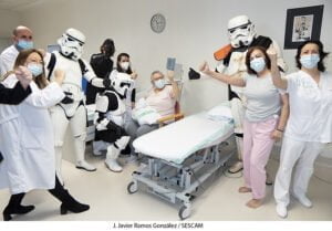 Miembros de la Legión 501 visitan el Instituto de Enfermedades Neurológicas de Guadalajara