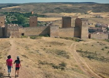 Molina de Aragón cierra el próximo episodio de “El Camino del Cid Diario de una Ciclista”