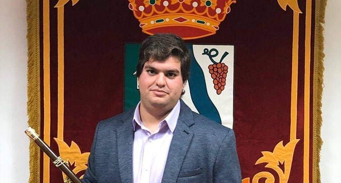 Mondéjar señala que la situación económica del Ayuntamiento de Casas de Benítez “es saneada ahora pero cuando llegamos era un caos total” 1 Mondéjar señala que la situación económica del Ayuntamiento de Casas de Benítez “es saneada ahora pero cuando llegamos era un caos total”