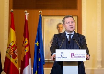 Page quiere conseguir una progresiva liberalización de los tramos de la R2 que competen a Castilla-La Mancha