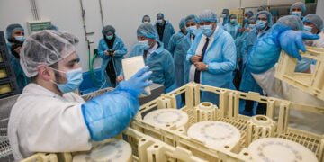 Page reconoce en el éxito del queso manchego parte de la identidad de Castilla-La Mancha, “una tierra con los pies en el suelo”