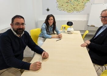 Parkinson Cuenca y la Agrupación de Hosteleria intensifican su colaboración