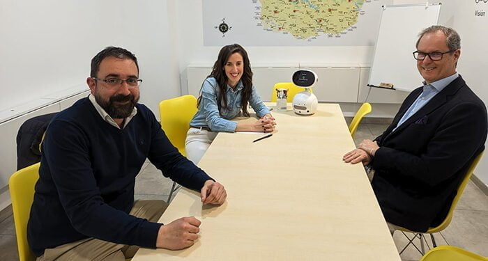 Parkinson Cuenca y la Agrupación de Hosteleria intensifican su colaboración