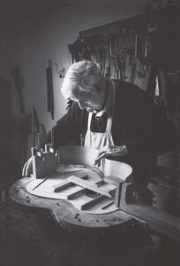 Sigüenza homenajea el “sonido guitarrero” de José Luis Romanillos