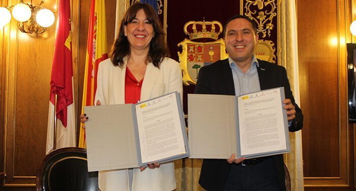 Suscrito el convenio entre la Diputación de Cuenca y el Gobierno regional para la extensión del Plan Corresponsables