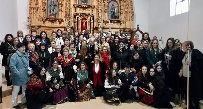 Tradiciones, política y mujeres 1 Tradiciones, política y mujeres