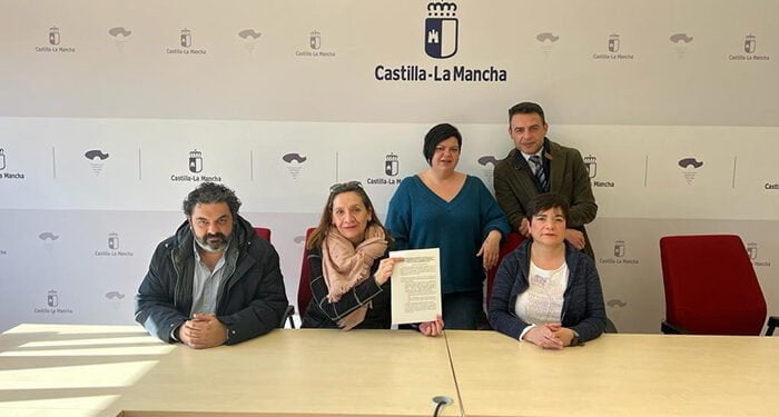 UGT y CCOO firman un acuerdo con Centenari para el pago de los atrasos a los trabajadores 1 UGT y CCOO firman un acuerdo con Centenari para el pago de los atrasos a los trabajadores