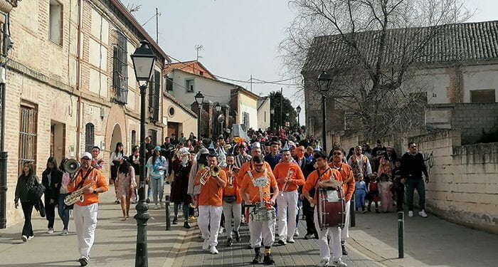 Villanueva de la Torre disfruta del Carnaval con un fabuloso y colorido ambiente 1 Villanueva de la Torre disfruta del Carnaval con un fabuloso y colorido ambiente