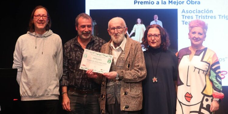 «Cena para dos», gran triunfadora del III Certamen de Teatro Aficionado «Entre Bambalinas»
