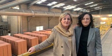 2023 Ceramicas Mira Sonia y Luisa Pérez Cuenca