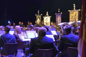 La ciudad se vuelca con la presentación de ‘Guadalajara cofrade’, la nueva marcha de la Semana Santa de Guadalajara