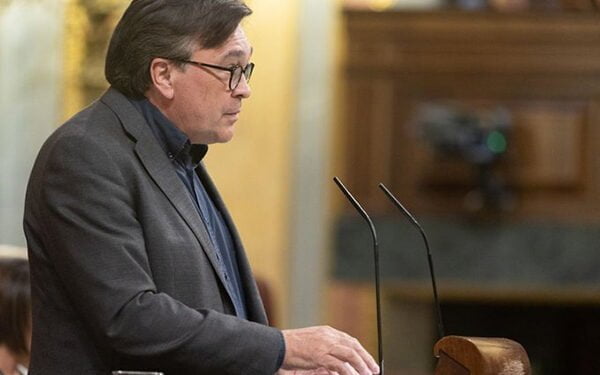 Admitida la Proposición de ley de Teruel Existe para que bares y comercios de pequeños pueblos tengan los beneficios de la economía social 1 Admitida la Proposición de ley de Teruel Existe para que bares y comercios de pequeños pueblos tengan los beneficios de la economía social