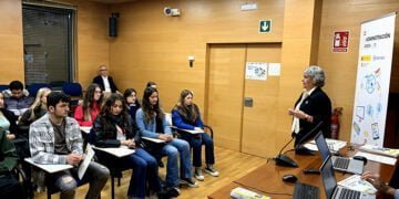 Alumnos de Bachillerato conocen la Subdelegación del Gobierno en Cuenca en la semana de la ‘Administración Abierta’