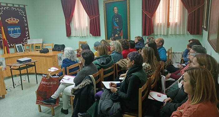 AMEP congrega a más de veinte personas en Landete en la jornada sobre medidas de apoyo a empresas 1 AMEP congrega a más de veinte personas en Landete en la jornada sobre medidas de apoyo a empresas