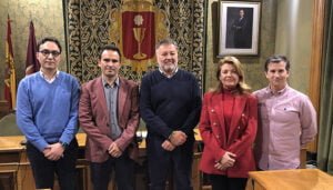 Ayuntamiento y  Federación Española de Squash formalizan el convenio para que Cuenca acoja el Campeonato de Europa en 2024