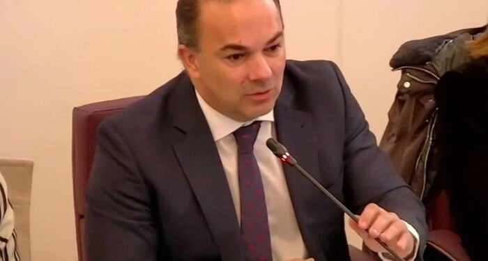 Carnicero destapa más de 1.100 facturas del año pasado sin pagar a 250 proveedores de Guadalajara por parte del gobierno de Rojo 1 Carnicero destapa más de 1.100 facturas del año pasado sin pagar a 250 proveedores de Guadalajara por parte del gobierno de Rojo