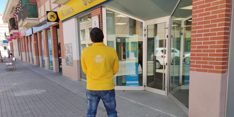 CCOO denuncia el recorte de plantilla de Correos para el reparto urbano de El Casar 1 CCOO denuncia el recorte de plantilla de Correos para el reparto urbano de El Casar