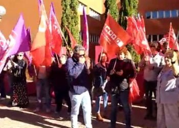 Cientos de trabajadoras de la limpieza vuelven a concentrarse para pedir el desbloqueo de los convenios colectivos