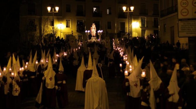 La Semana Santa de Cuenca participa este fin de semana al I Congreso Nacional de Semana Santa y Ciudades Patrimonio 1 CNN ofrecerá imágenes en directo de la Semana Santa de Cuenca a través de sus canales y cadenas afiliadas