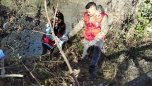 Cruz Roja Cuenca vuelve a movilizarse para limpiar las riberas del Júcar y el Moscas de la basura dejada por “Efrain”