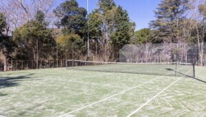 Desde el próximo lunes, 27 de marzo, podrán utilizarse unas renovadas pistas de tenis de San Roque